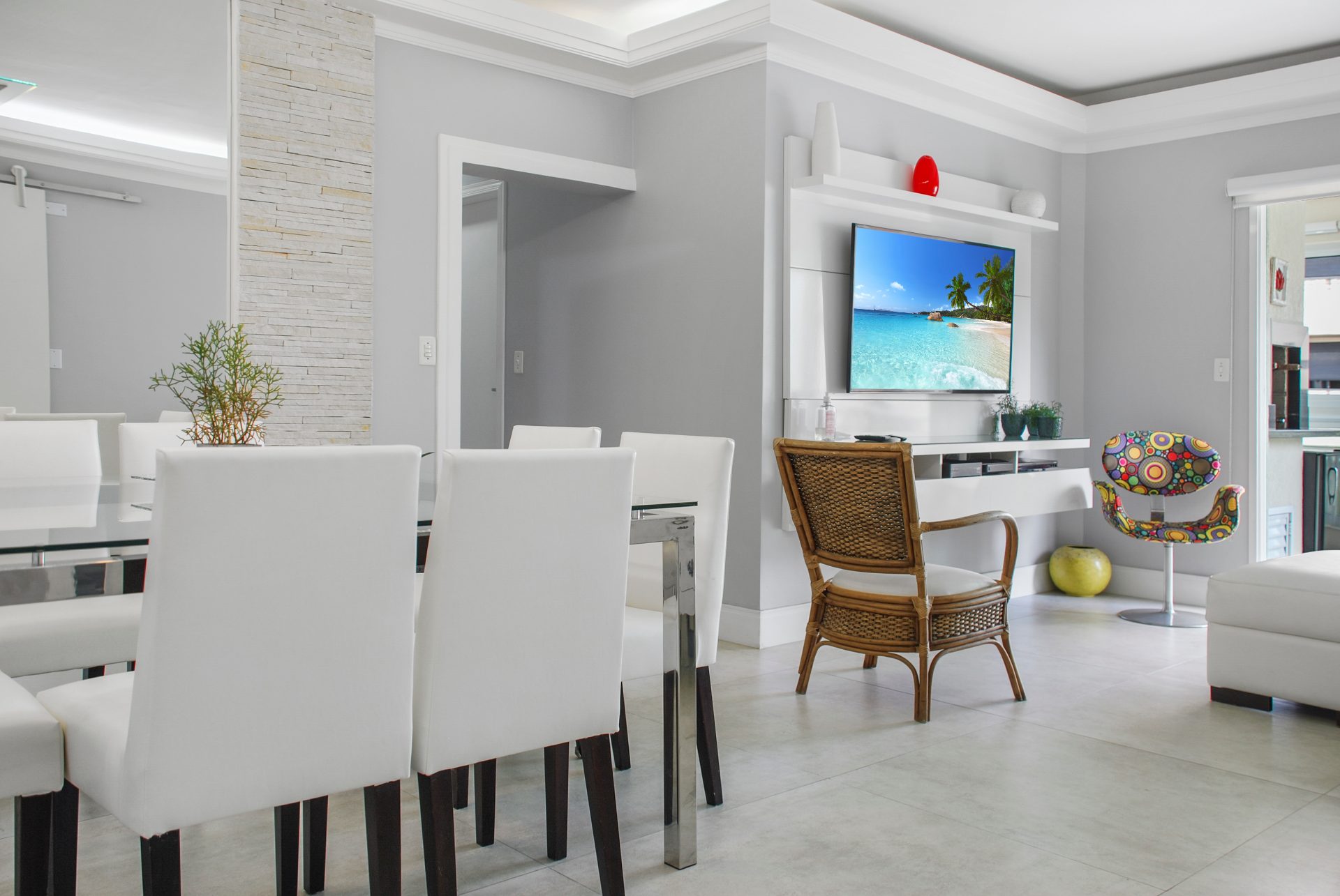 Apto 4 suítes, terraço gourmet, lazer, 2 vagas, Enseada