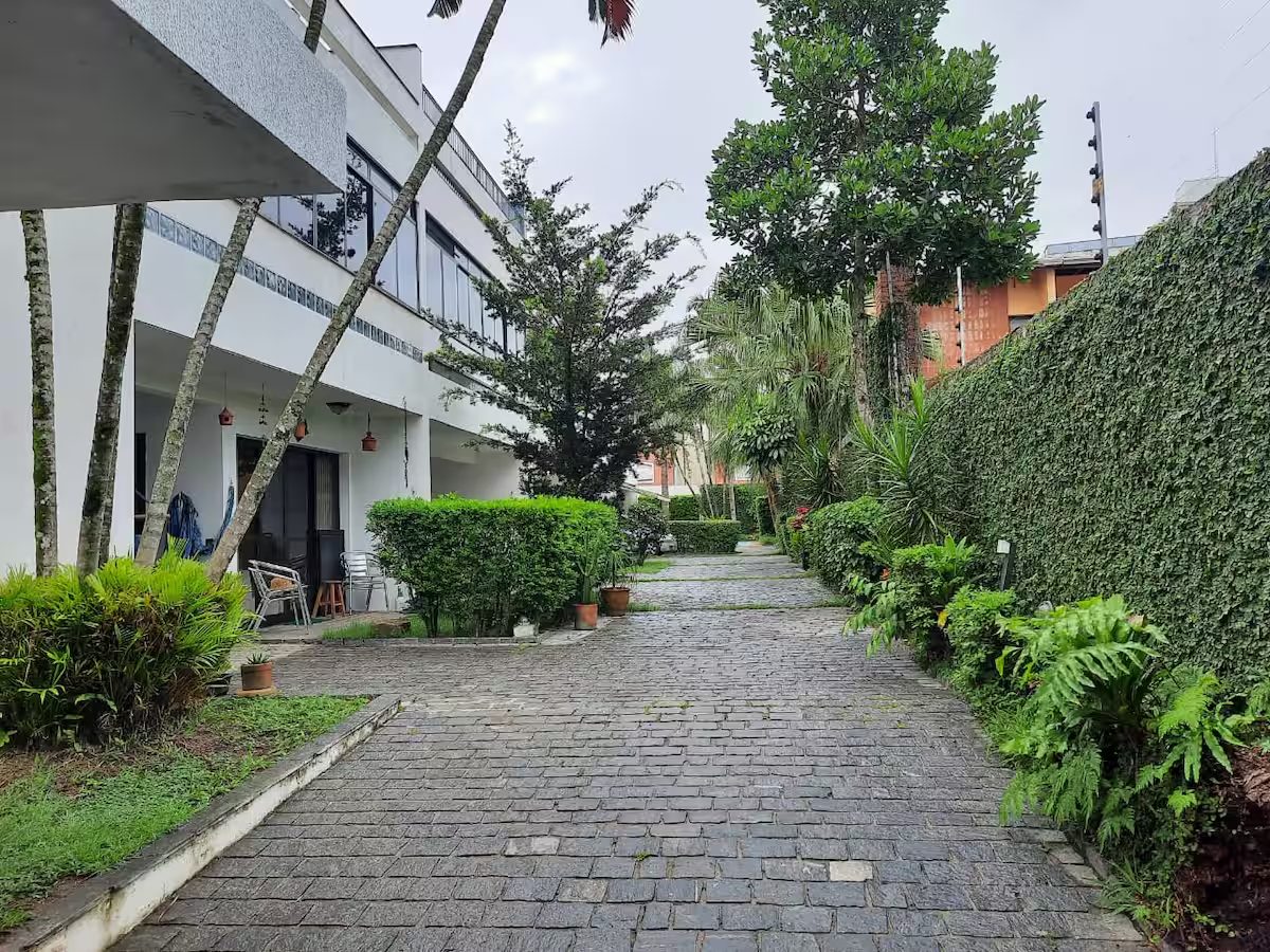 Casa triplex de 230m², poucos metros da praia Enseada em Enseada, Guarujá — foto 11