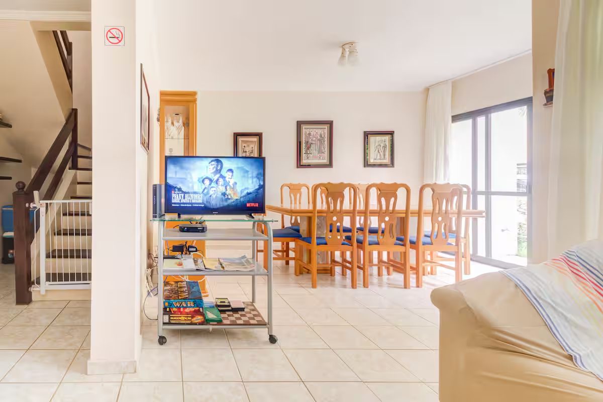 Casa triplex de 230m², poucos metros da praia Enseada em Enseada, Guarujá — foto 9